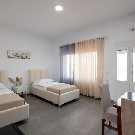 Cloud Nine Retreat, كساميل