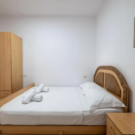Cloud Nine Retreat, فندق كساميل